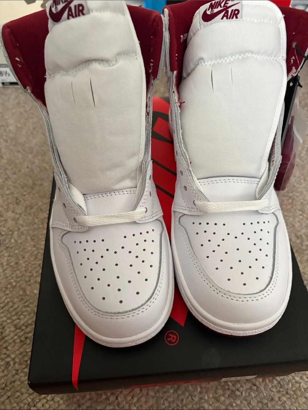 Air Jordan 1 HI Men’s 7.5 white and red